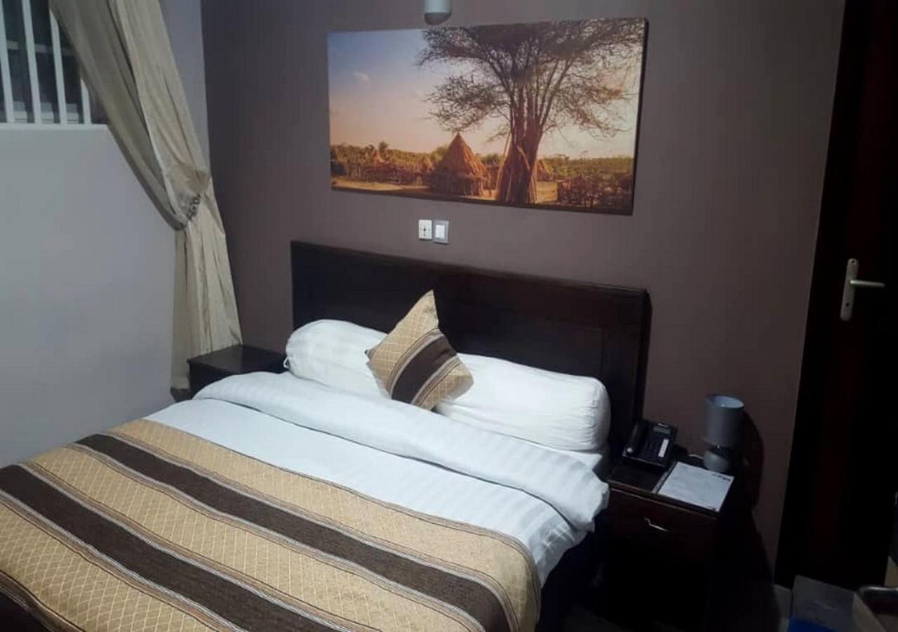 Benin City Center Hotel Cotonou Exteriör bild