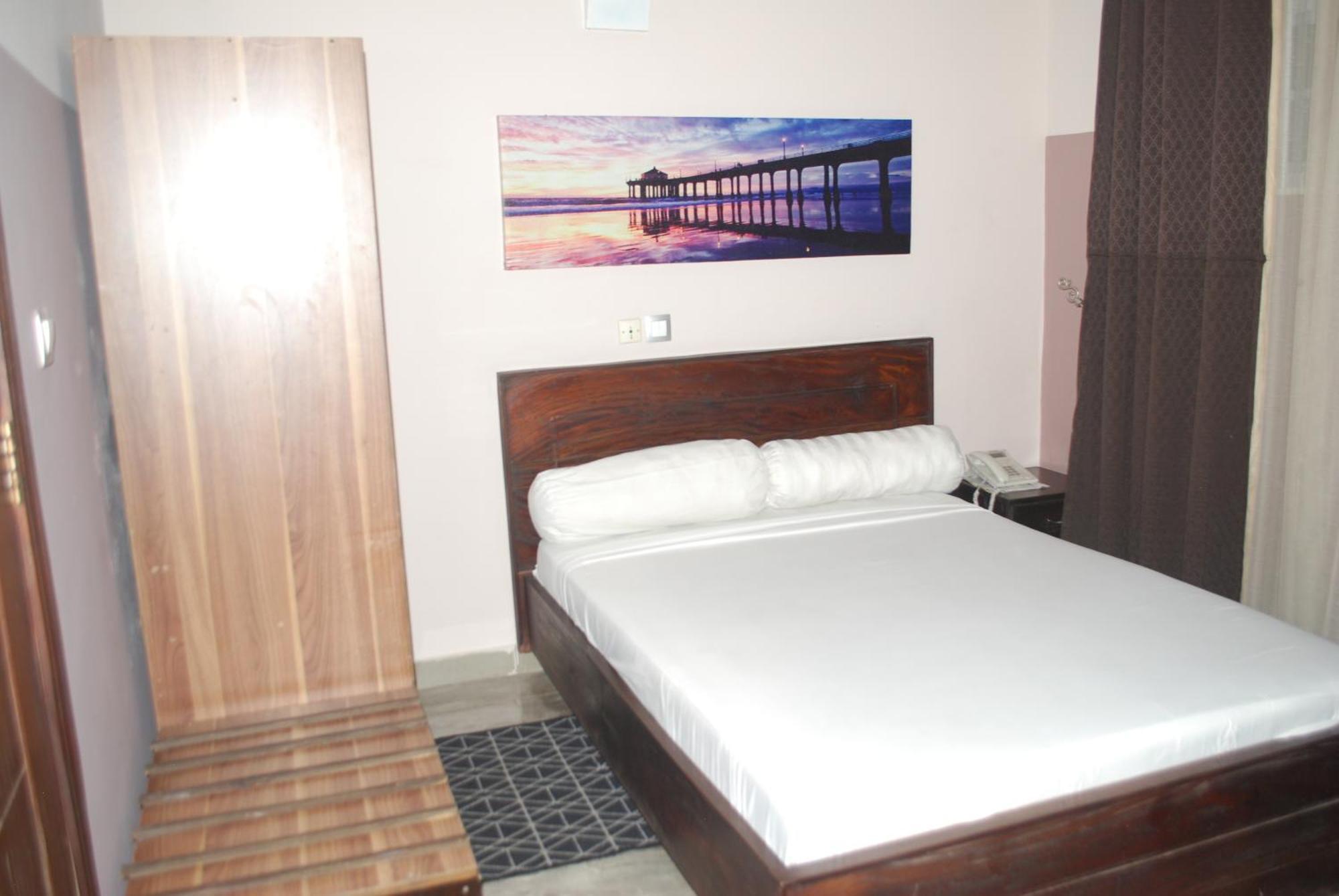 Benin City Center Hotel Cotonou Exteriör bild